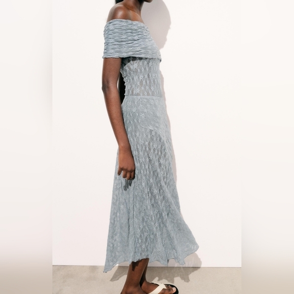 Zara Women's Off The Shoulder Lace Bodysuit | Bluish Gray | SMALL - Picture 6 of 12